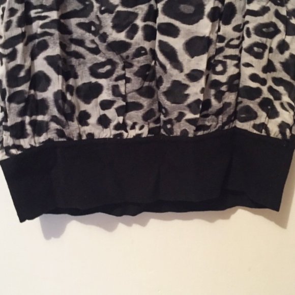 Ann Taylor Black & White Leopard Print Shell Top - Picture 5 of 8